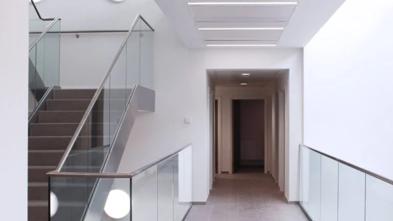 Designing reception ceilings with recessed lighting